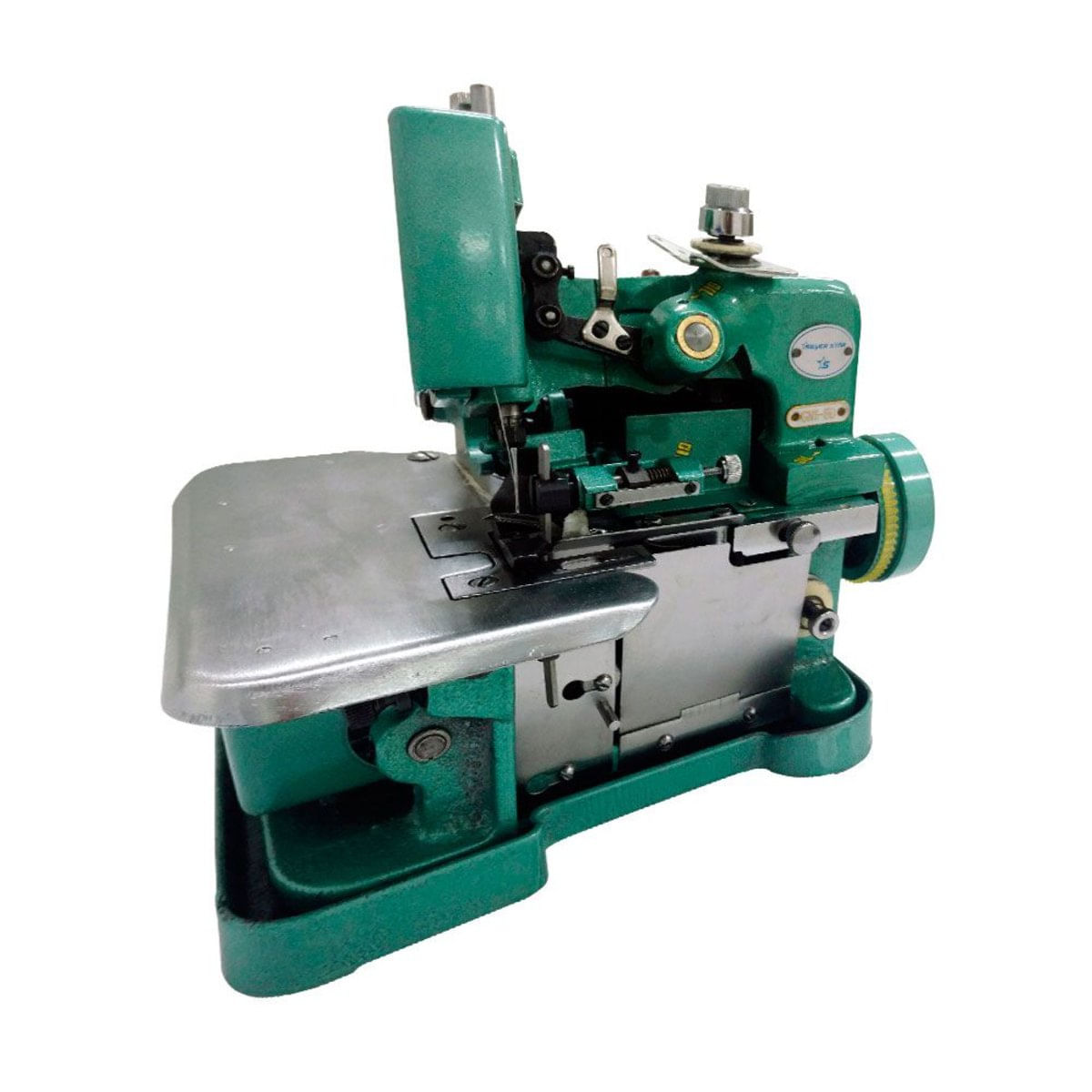 MV27012419_Maquina-Overlock-Semi-Industrial-Gn-1-com-Base-Portatil_3_Zoom