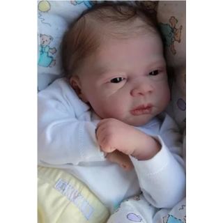 Boneca Bebe Reborn by Baby Dolls molde Chloe Com Corpo pano versao 4 -  Carrefour