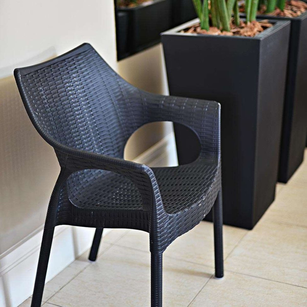 MV26741341_Cadeira-Relic-I-M-IN_2_Zoom