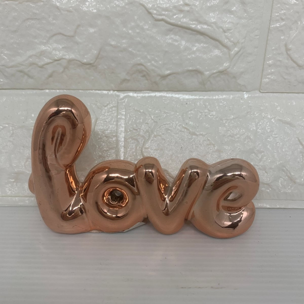 MP29216971_Palavra-Love-de-ceramica-Rose-Gold_2_Zoom