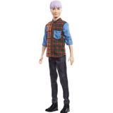 Barbie Ken Fashionistas Doll #154 Com Cabelo Roxo Esculpido Vestindo Uma Camisa Xadrez Colorida, Calças E Botas Jeans Pretas, Brinquedo Para Crianças