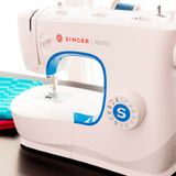 Maquina De Costura Singer M3205 23 Pontos - 230216423  Branco  220 Volts