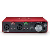Interface de Áudio Focusrite 3ª Gen Scarlett 2i2 3ª Geração