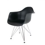 Cadeira Eames Com Braço Eiffel Preta Empório Tiffany Base Aço Cromado