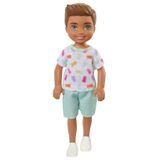 Boneco Barbie Chelsea 14 Cm Menino Moreno Shorts Verde - Mattel